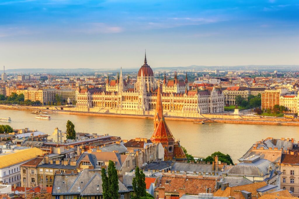 découvrez des alternatives économiques aux destinations touristiques populaires en europe pour voyager malin et profiter pleinement sans vous ruiner.